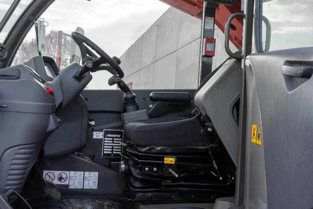 Teleskoplader van het type Manitou MRT 2550, Gebrauchtmaschine in Moerbeke (Foto 8)