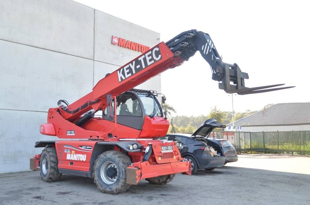 Teleskoplader del tipo Manitou MRT 2550, Gebrauchtmaschine In Moerbeke (Immagine 3)