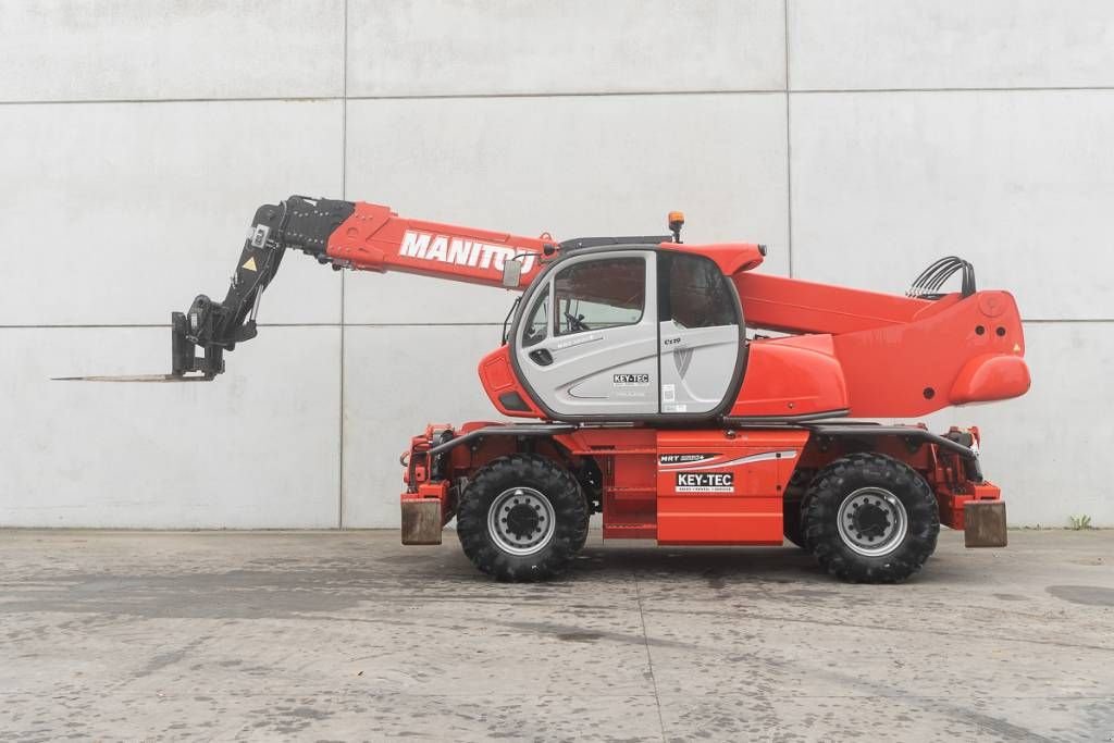 Teleskoplader типа Manitou MRT 2550, Gebrauchtmaschine в Moerbeke (Фотография 4)