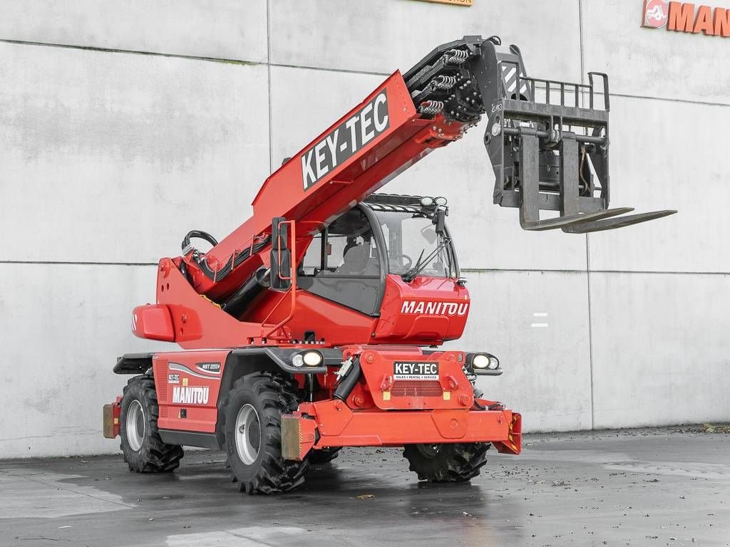 Teleskoplader van het type Manitou MRT 2550, Gebrauchtmaschine in Moerbeke (Foto 3)