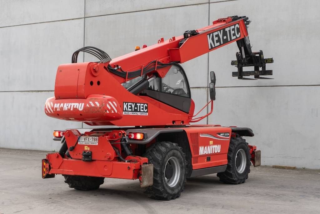 Teleskoplader van het type Manitou MRT 2550, Gebrauchtmaschine in Moerbeke (Foto 5)