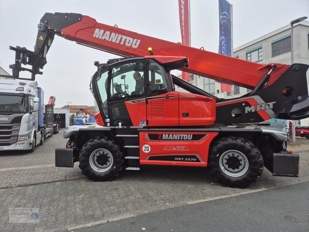 Teleskoplader del tipo Manitou MRT 2570 360 175Y ST5 S1, Gebrauchtmaschine en Friedrichsdorf (Imagen 4)