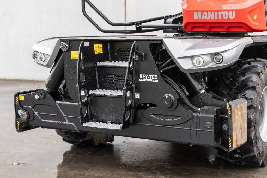 Teleskoplader от тип Manitou MRT 2660, Gebrauchtmaschine в Moerbeke (Снимка 11)