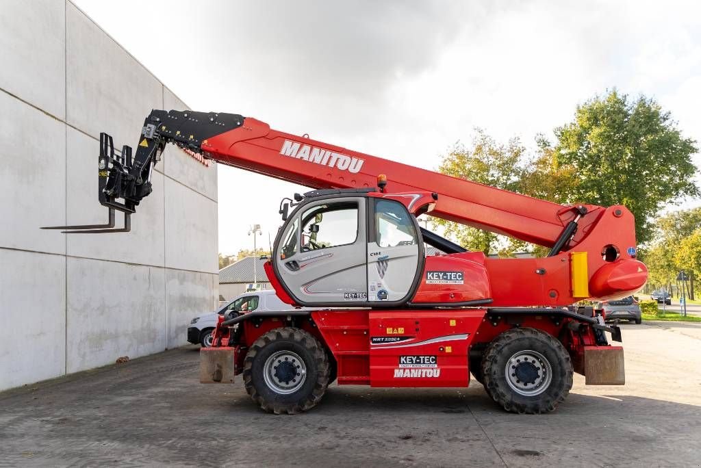 Teleskoplader typu Manitou MRT 3050+, Gebrauchtmaschine v Moerbeke (Obrázek 4)