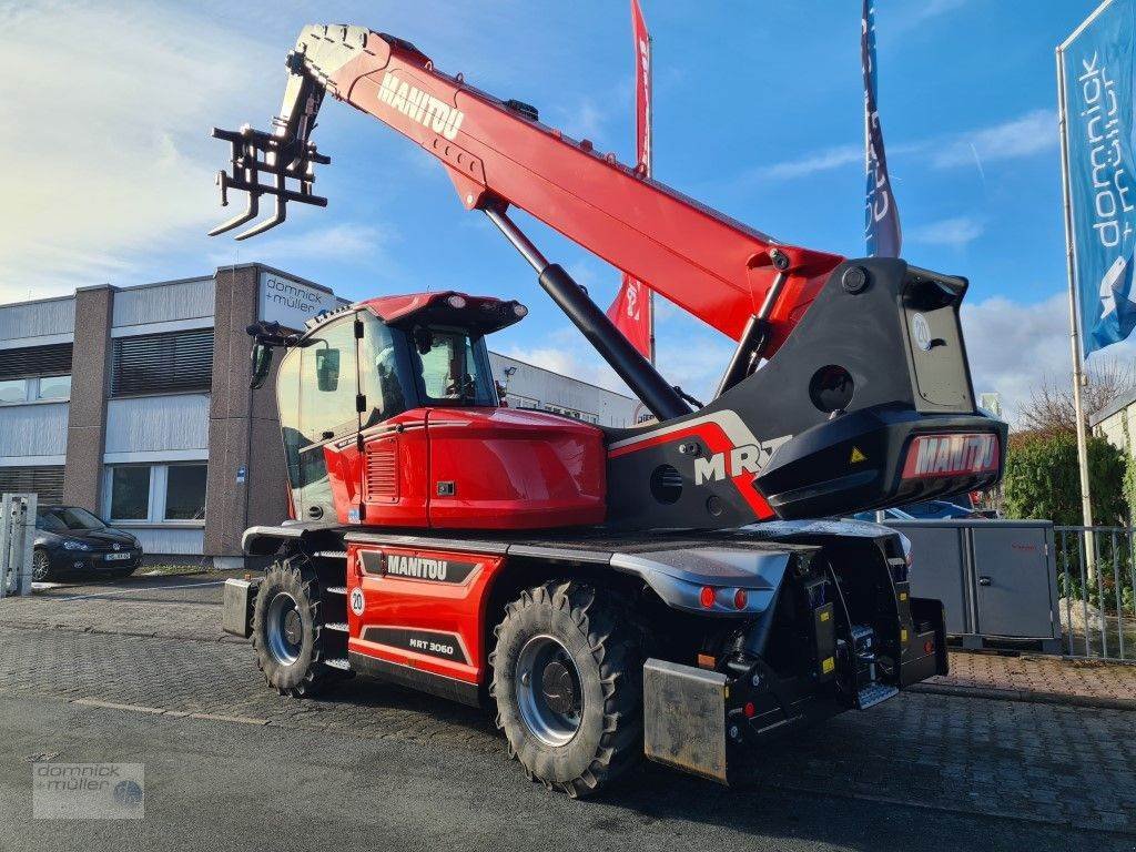 Teleskoplader of the type Manitou MRT 3060 Vision + AC, Gebrauchtmaschine in Friedrichsdorf (Picture 4)