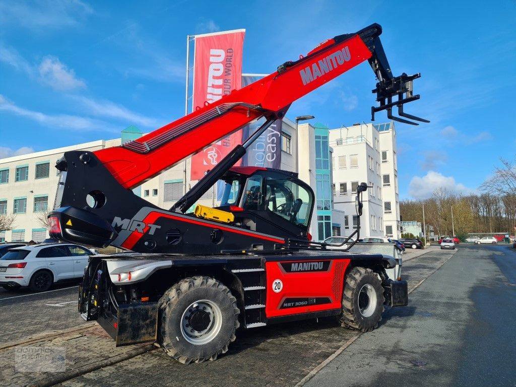 Teleskoplader van het type Manitou MRT 3060 Vision + AC, Gebrauchtmaschine in Friedrichsdorf (Foto 8)