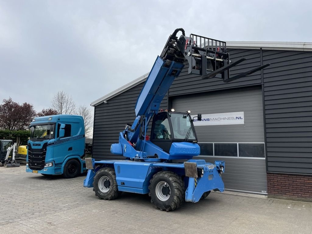 Teleskoplader of the type Manitou MRT1840 roterende verreiker BJ 21 &euro;1595 LEASE, Gebrauchtmaschine in Neer (Picture 2)