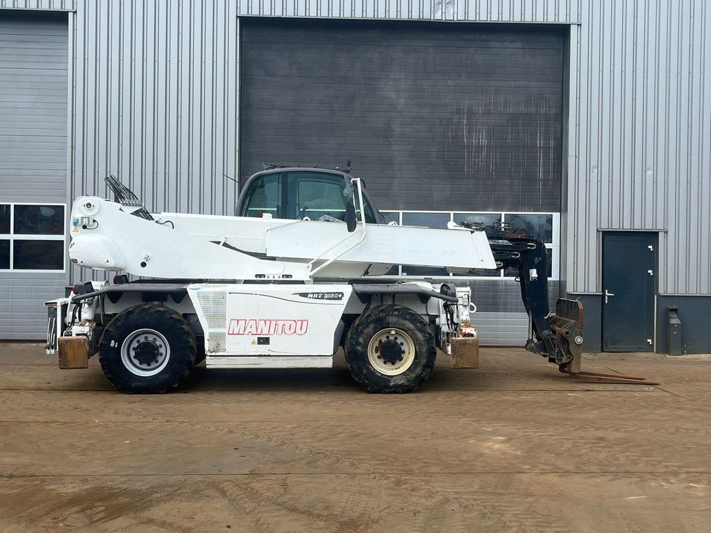 Teleskoplader of the type Manitou MRT2150+ plus privilege, Gebrauchtmaschine in Velddriel (Picture 11)