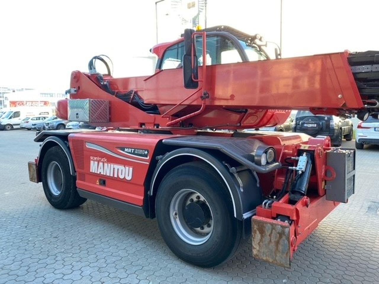 Teleskoplader typu Manitou MRT2150 PRIVILEGE+, Gebrauchtmaschine w Skive (Zdjęcie 2)