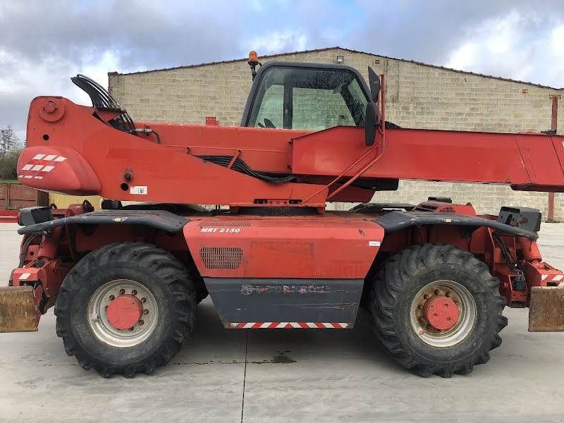 Teleskoplader of the type Manitou MRT2150 TURBO M SERIE E2, Gebrauchtmaschine in Aalst (Picture 4)