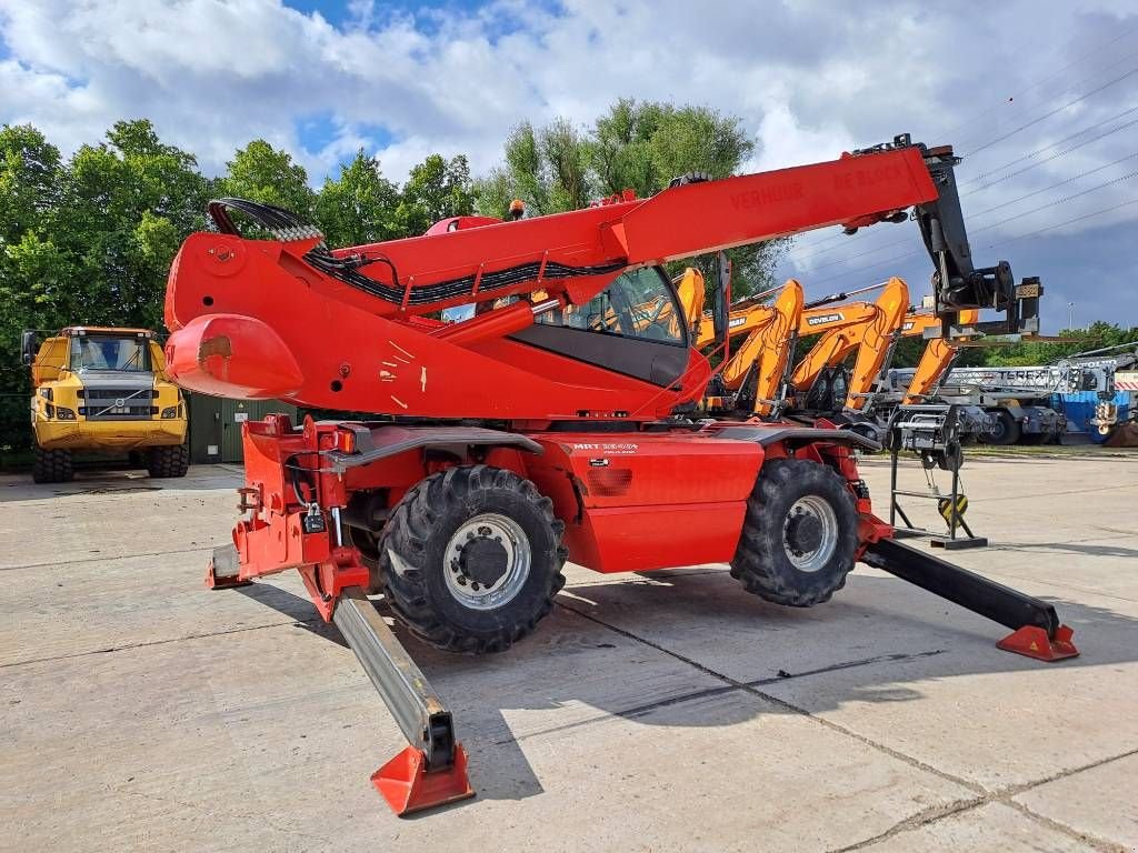 Teleskoplader typu Manitou MRT2540 plus (Radio Control + Winch), Gebrauchtmaschine w Stabroek (Zdjęcie 4)