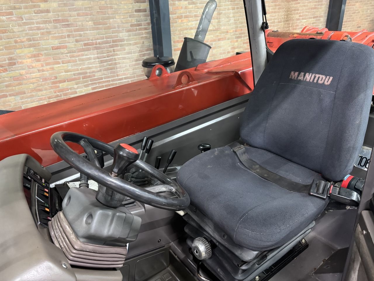 Teleskoplader des Typs Manitou MT 1440 SLT, Gebrauchtmaschine in Dronten (Bild 9)