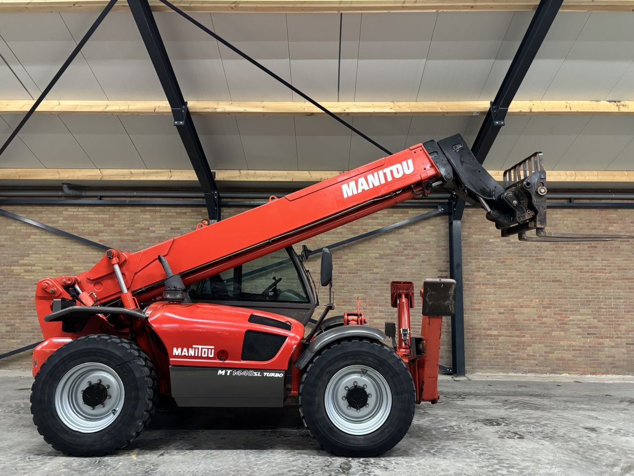 Teleskoplader des Typs Manitou MT 1440 SLT, Gebrauchtmaschine in Dronten (Bild 5)