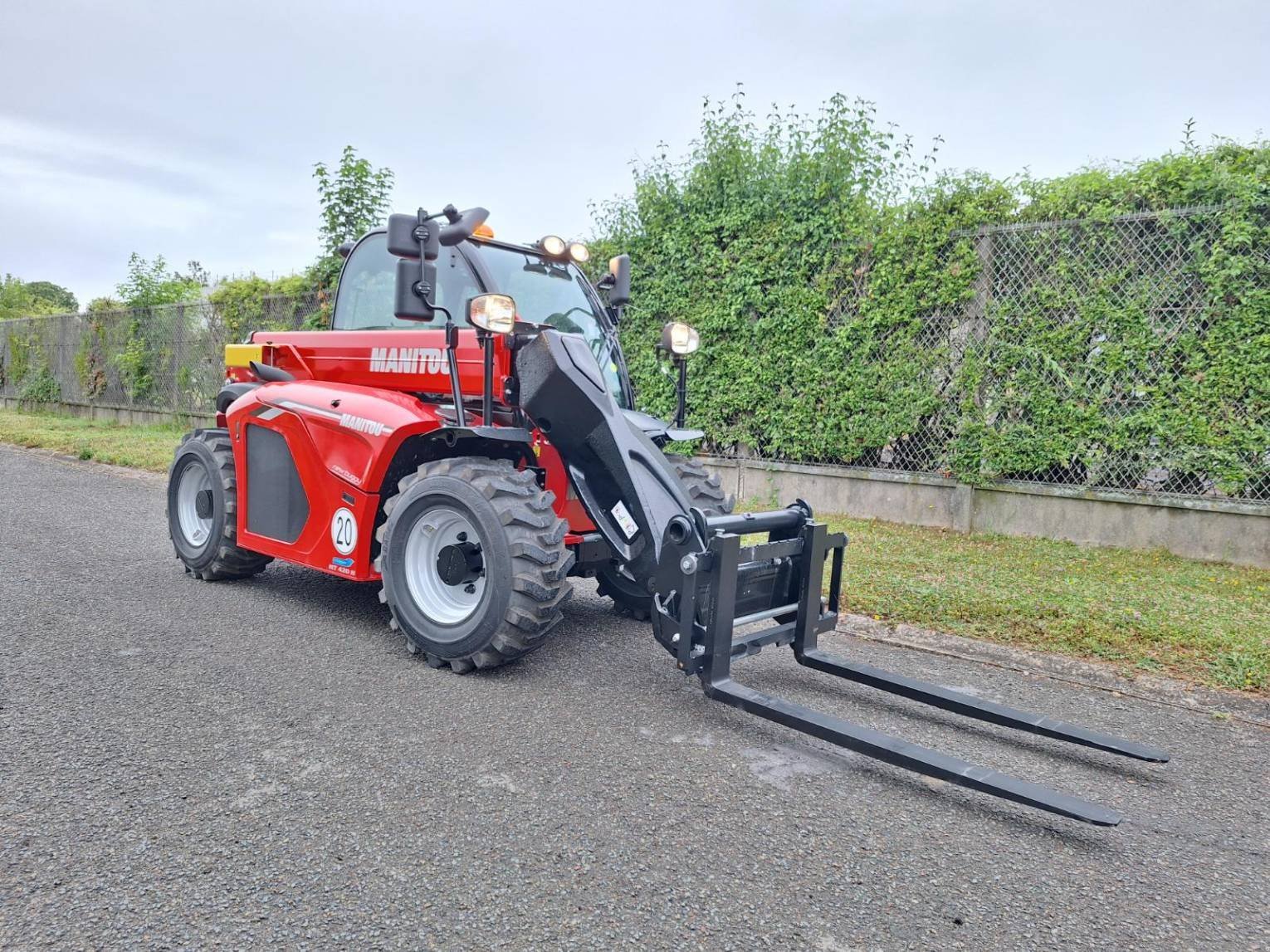 Teleskoplader typu Manitou MT 420 H, Gebrauchtmaschine v senlis (Obrázek 2)