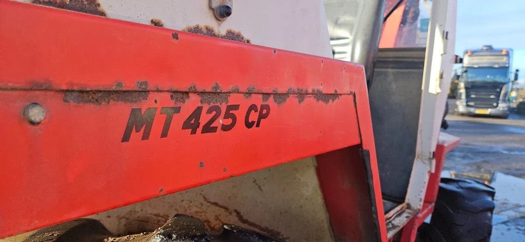 Teleskoplader tip Manitou MT 425 cp, Gebrauchtmaschine in Scharsterbrug (Poză 11)