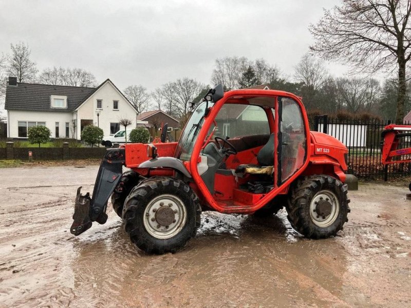 Teleskoplader del tipo Manitou MT 523, Gebrauchtmaschine In Antwerpen (Immagine 1)