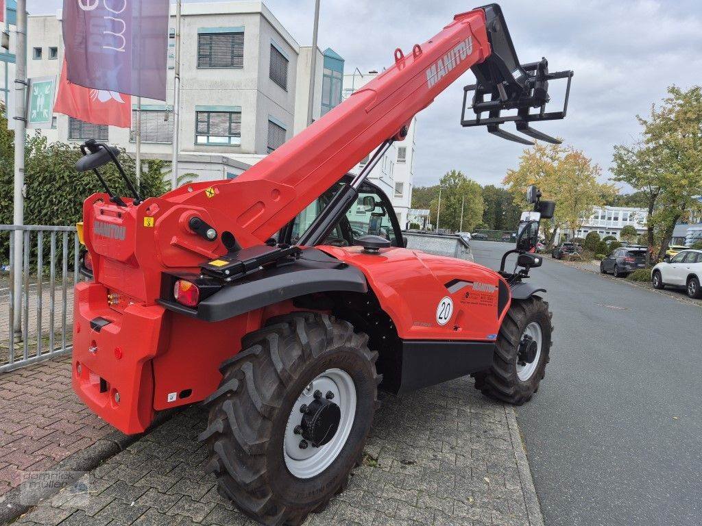 Teleskoplader van het type Manitou MT 730 Smart, Gebrauchtmaschine in Friedrichsdorf (Foto 3)