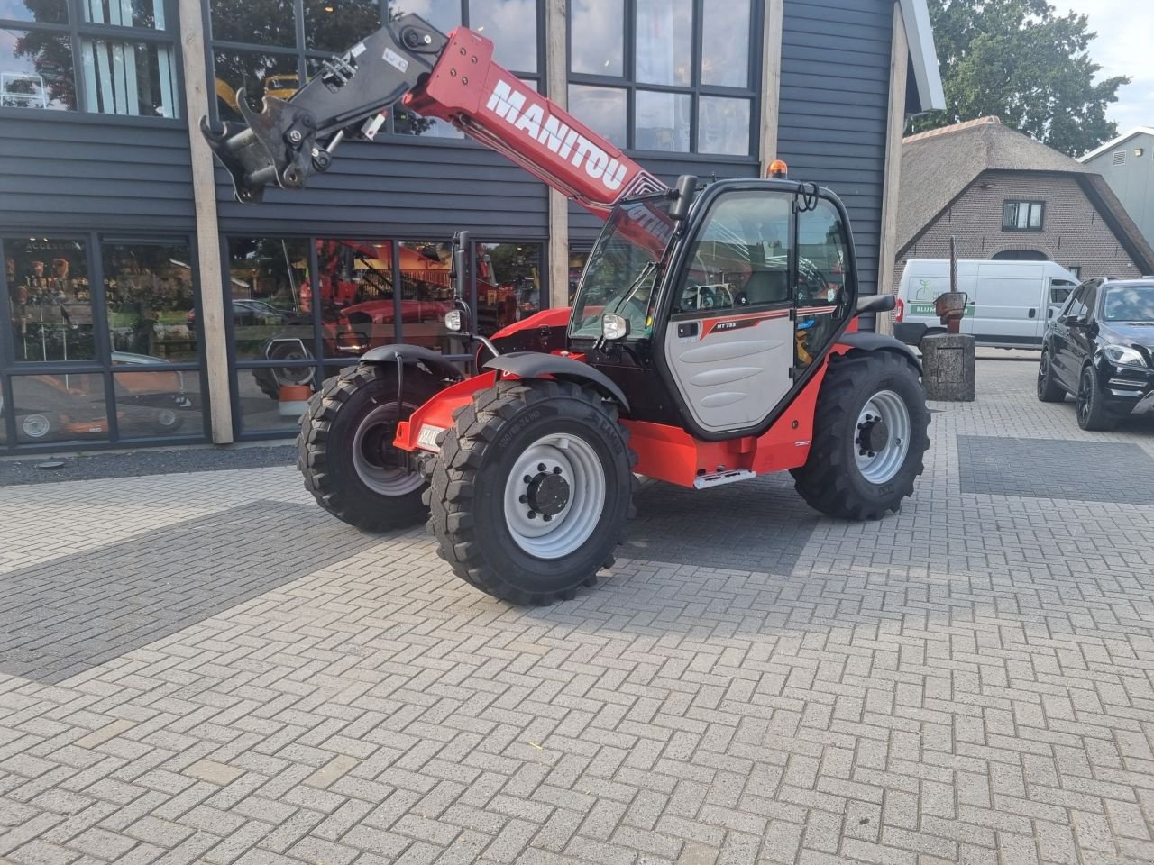 Teleskoplader van het type Manitou MT 733, Gebrauchtmaschine in Lunteren (Foto 2)