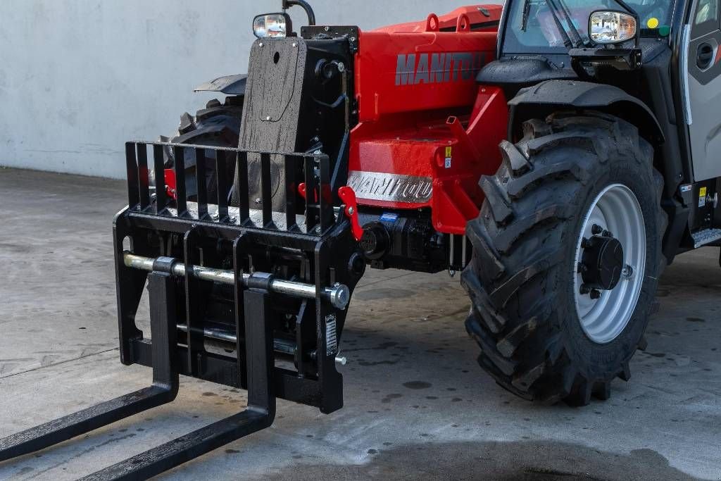 Teleskoplader tip Manitou MT 735, Neumaschine in Moerbeke (Poză 8)