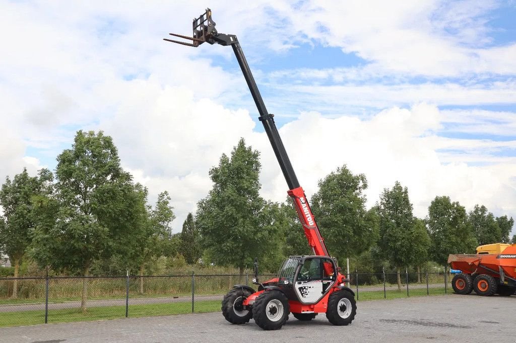 Teleskoplader van het type Manitou MT 932 EASY FORKS GOOD CONDITION!, Gebrauchtmaschine in Marknesse (Foto 9)