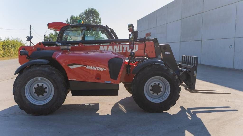 Teleskoplader tip Manitou MT 933 Easy, Gebrauchtmaschine in Moerbeke (Poză 5)