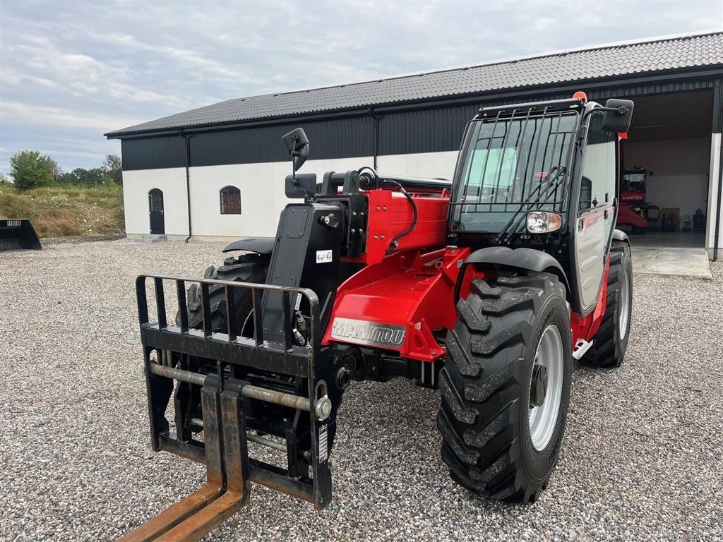 Teleskoplader van het type Manitou MT 933 ST5 FIN STAND AIRCON, Gebrauchtmaschine in Mariager (Foto 3)