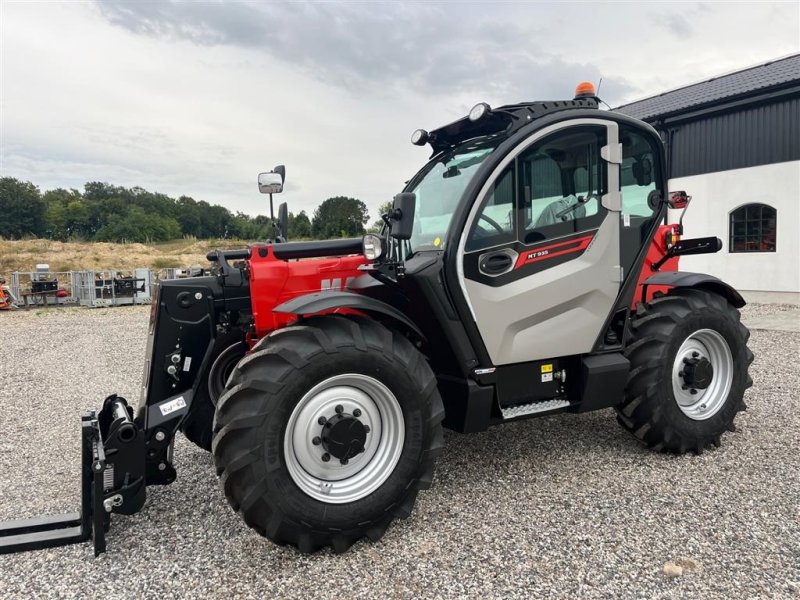 Teleskoplader of the type Manitou MT 935 NY MODEL, Gebrauchtmaschine in Mariager