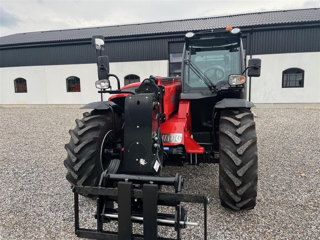 Teleskoplader du type Manitou MT 935 NY MODEL, Gebrauchtmaschine en Mariager (Photo 3)