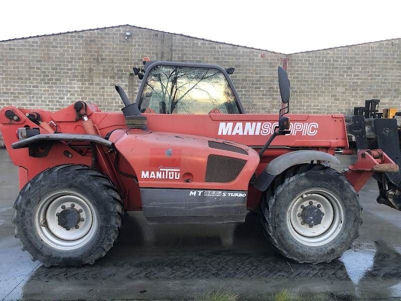 Teleskoplader of the type Manitou MT1235 S TURBO S3 E2, Gebrauchtmaschine in Aalst (Picture 3)