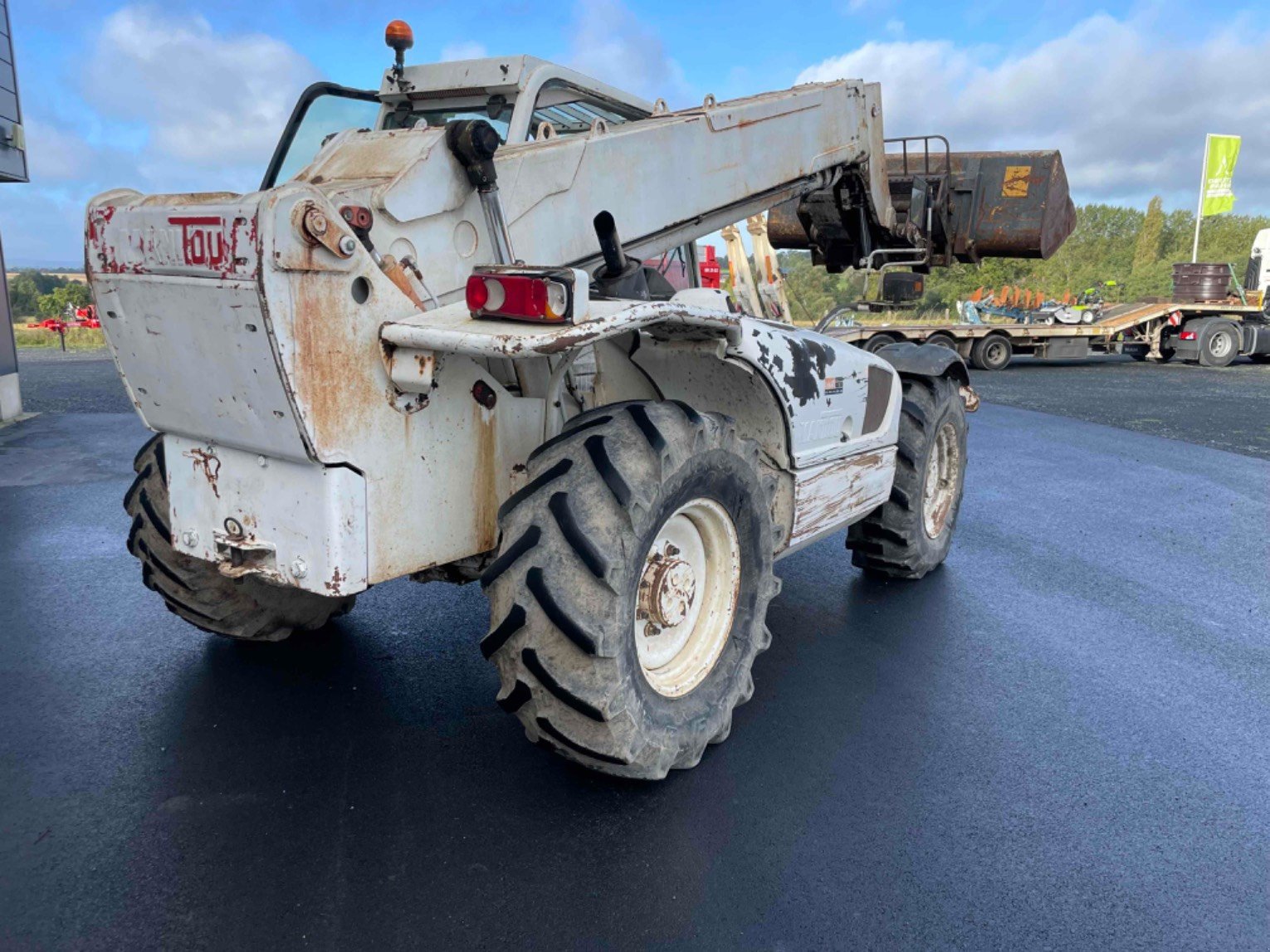 Teleskoplader del tipo Manitou MT1283S, Gebrauchtmaschine en SAINT CLAIR SUR ELLE (Imagen 3)