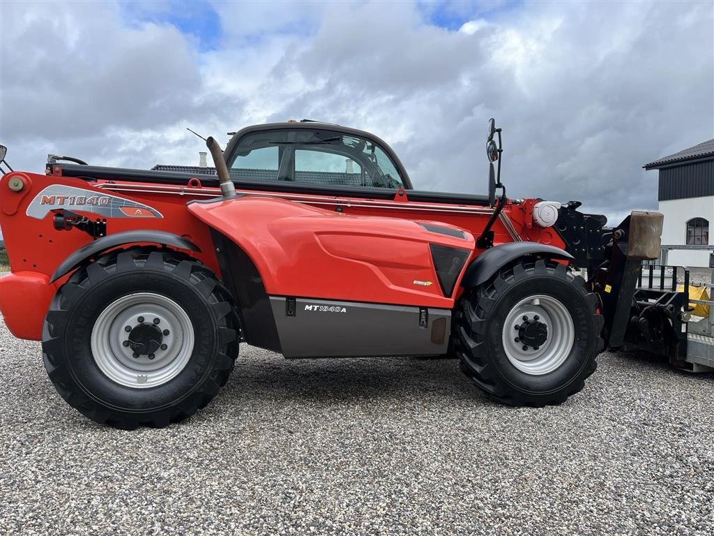 Teleskoplader tip Manitou MT1840A MED KURV OG GAFLER, Gebrauchtmaschine in Mariager (Poză 8)