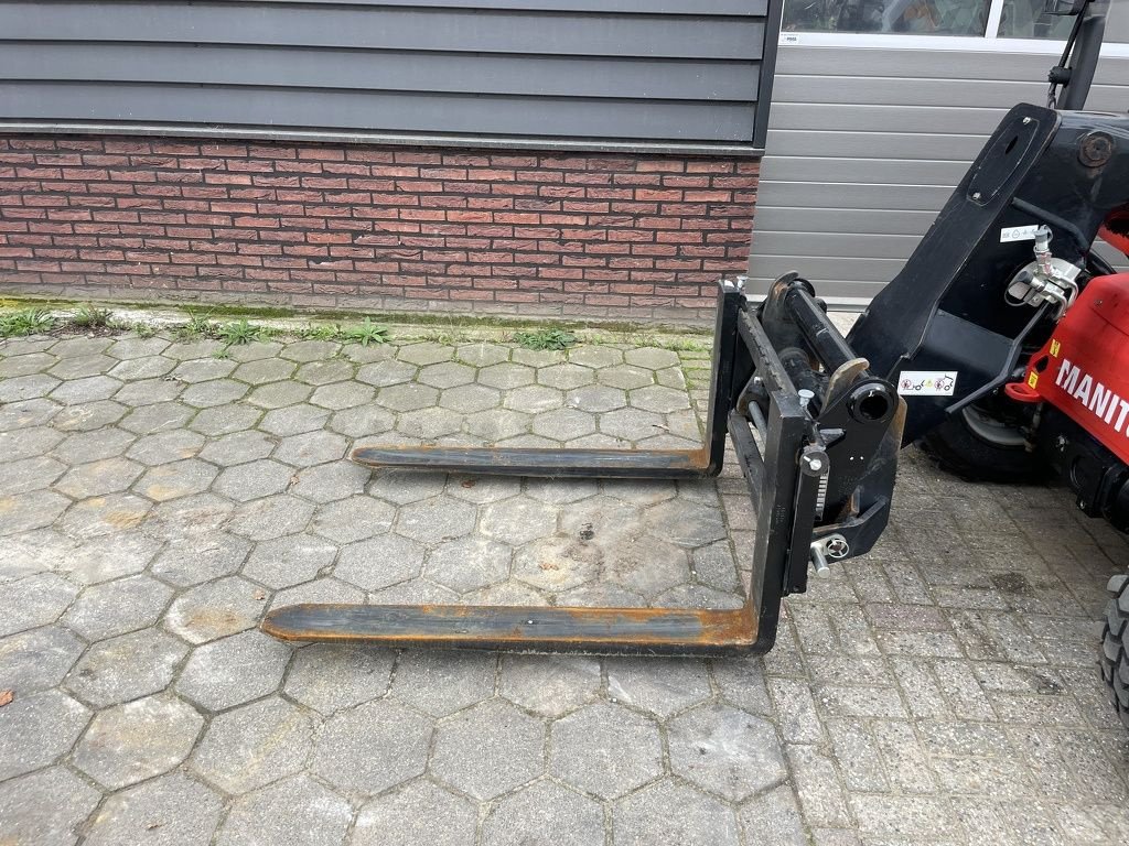 Teleskoplader des Typs Manitou MT625 compact Verreiker, Gebrauchtmaschine in Neer (Bild 8)