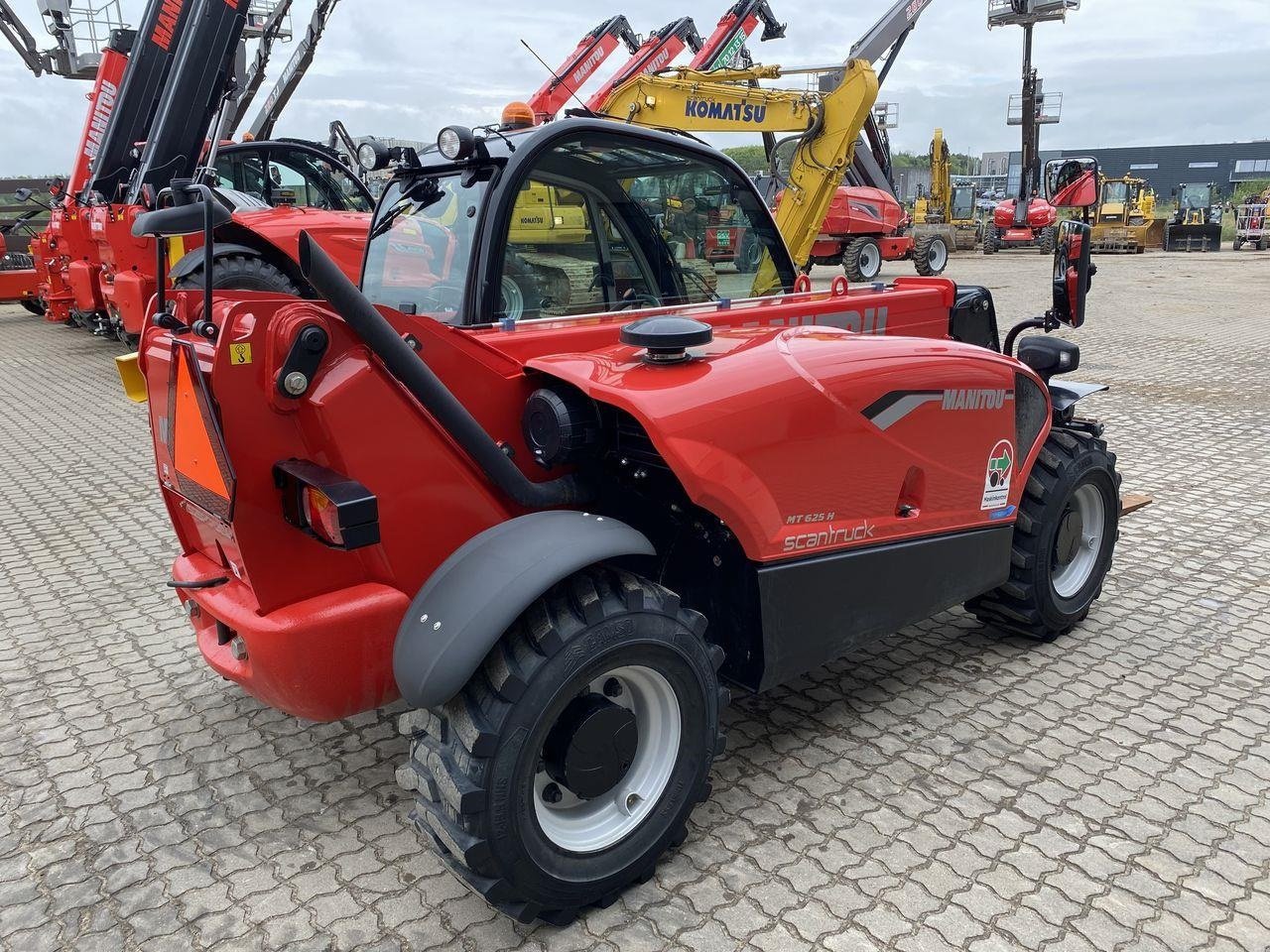 Teleskoplader of the type Manitou MT625H COMFORT ST5, Gebrauchtmaschine in Skive (Picture 4)