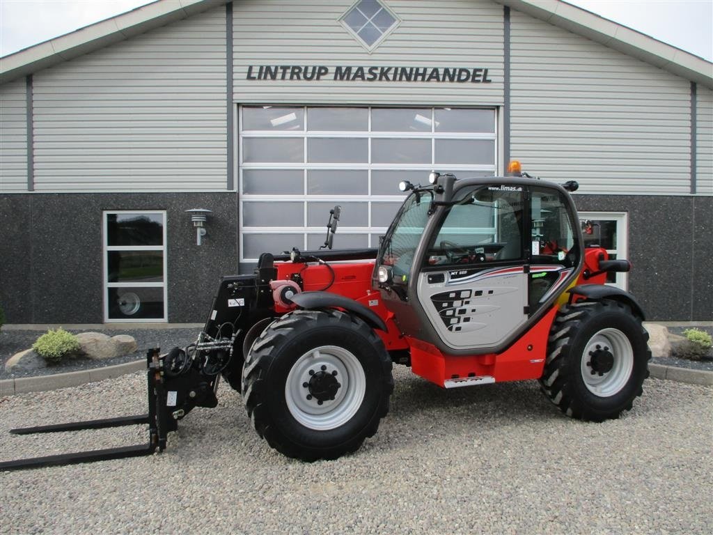 Teleskoplader of the type Manitou MT932 Comfort Dansk maskine, med hydrauliske pallegafler., Gebrauchtmaschine in Lintrup (Picture 1)