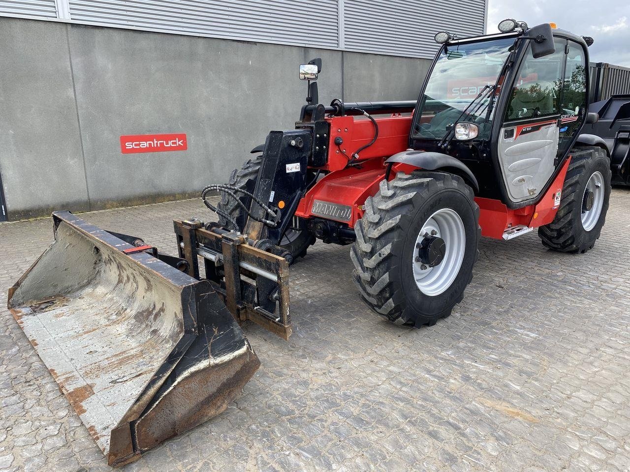 Teleskoplader du type Manitou MT933 EASY COMFORT, Gebrauchtmaschine en Skive (Photo 1)