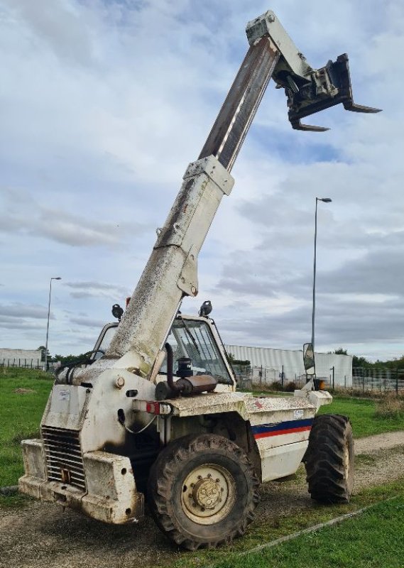 Teleskoplader des Typs Manitou MVT 660 T, Gebrauchtmaschine in BAZAINVILLE (Bild 2)