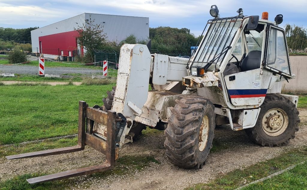 Teleskoplader van het type Manitou MVT 660 T, Gebrauchtmaschine in BAZAINVILLE (Foto 8)