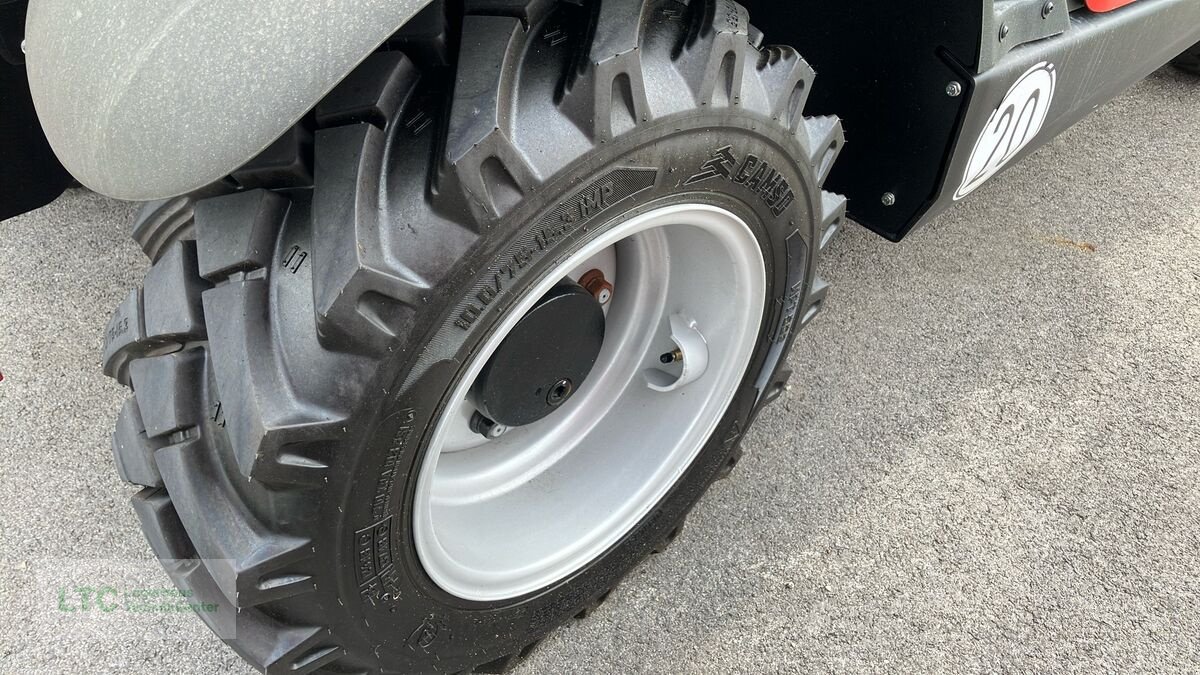 Teleskoplader van het type Manitou Teleskoplader ULM 412 Classic, Vorführmaschine in Redlham (Foto 12)