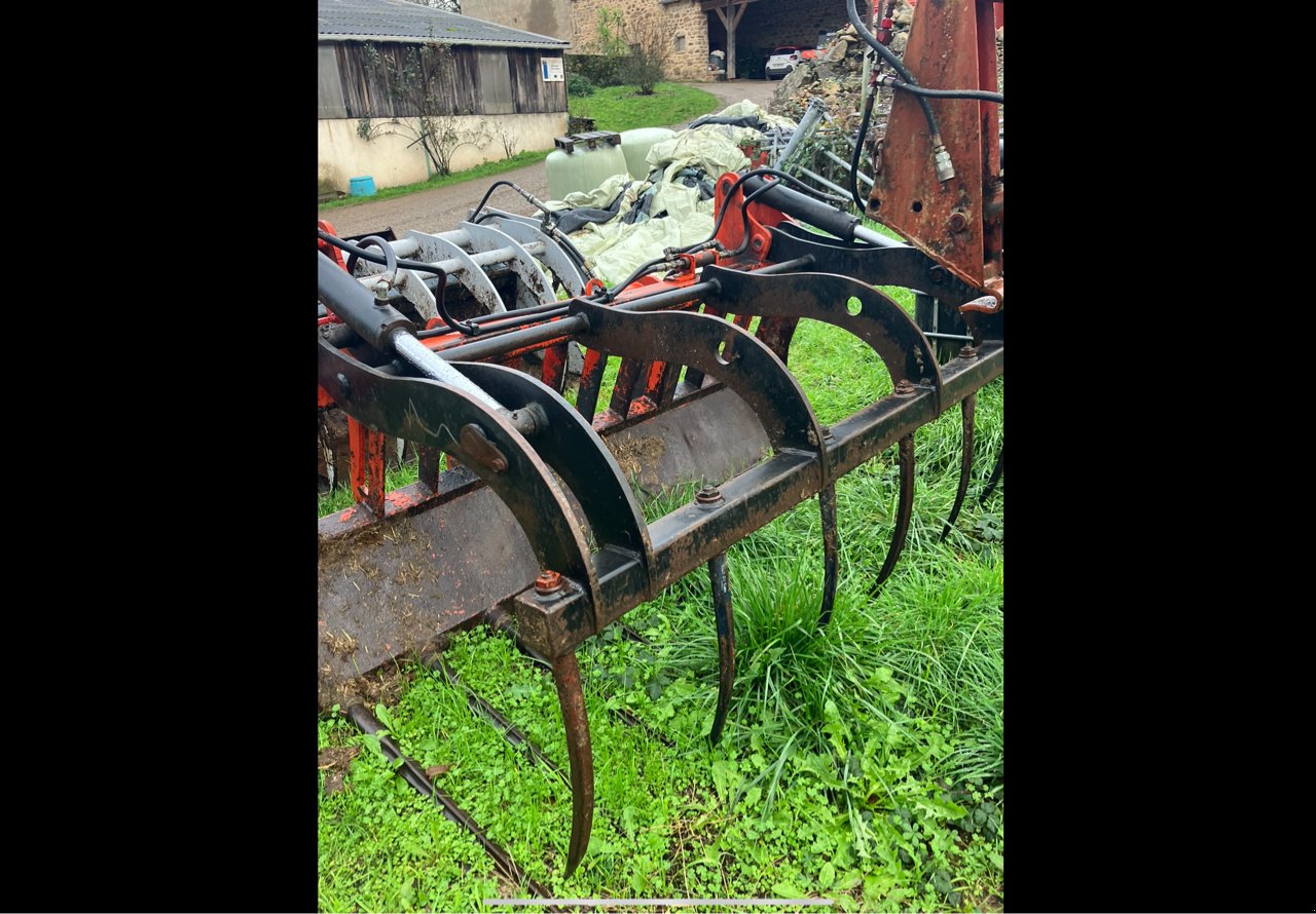 Teleskoplader a típus Massey Ferguson 8925, Gebrauchtmaschine ekkor: MORLHON LE HAUT (Kép 11)