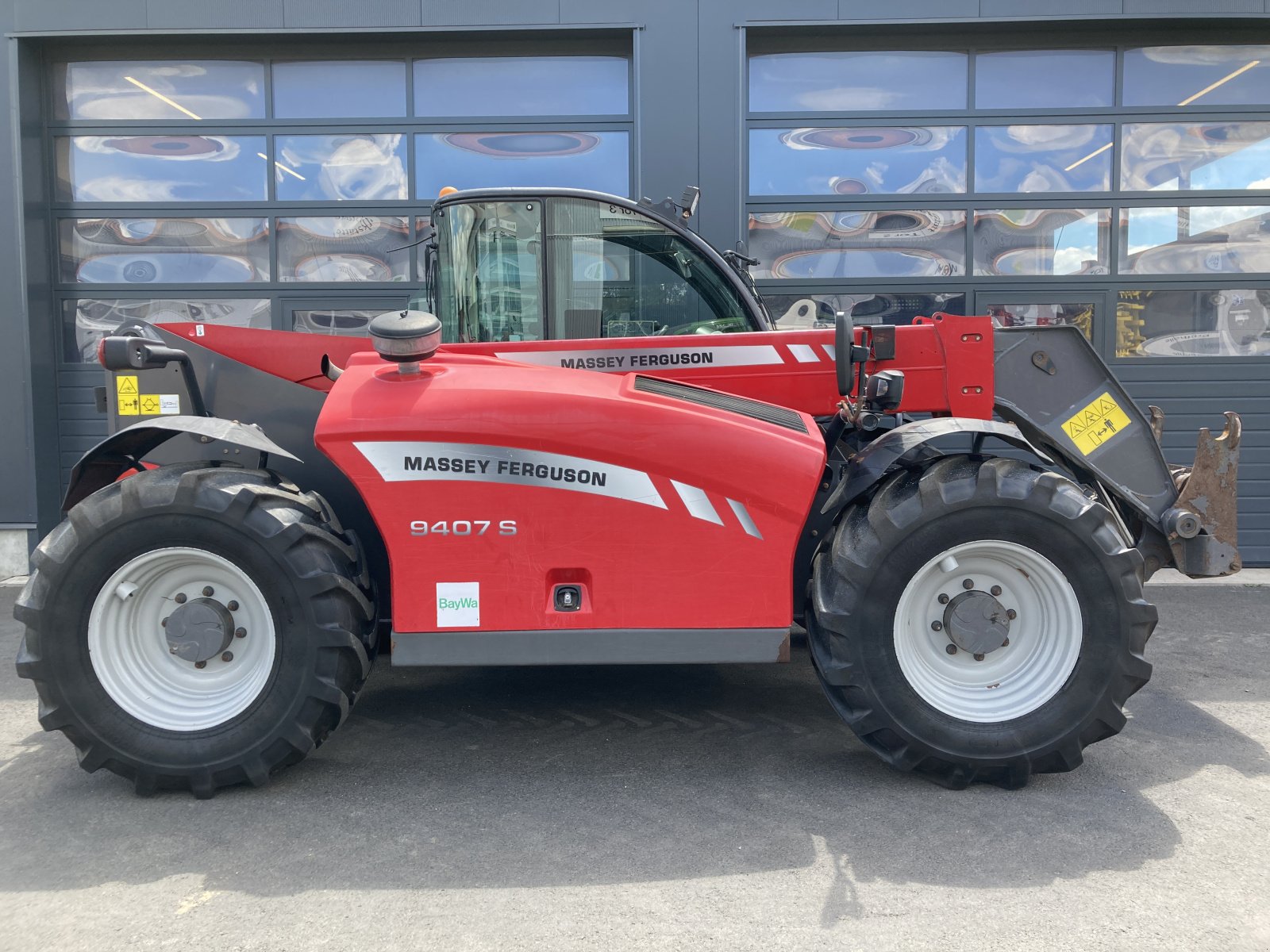 Teleskoplader typu Massey Ferguson 9407 S  ( Bobcat ), Gebrauchtmaschine w Wülfershausen an der Saale (Zdjęcie 1)