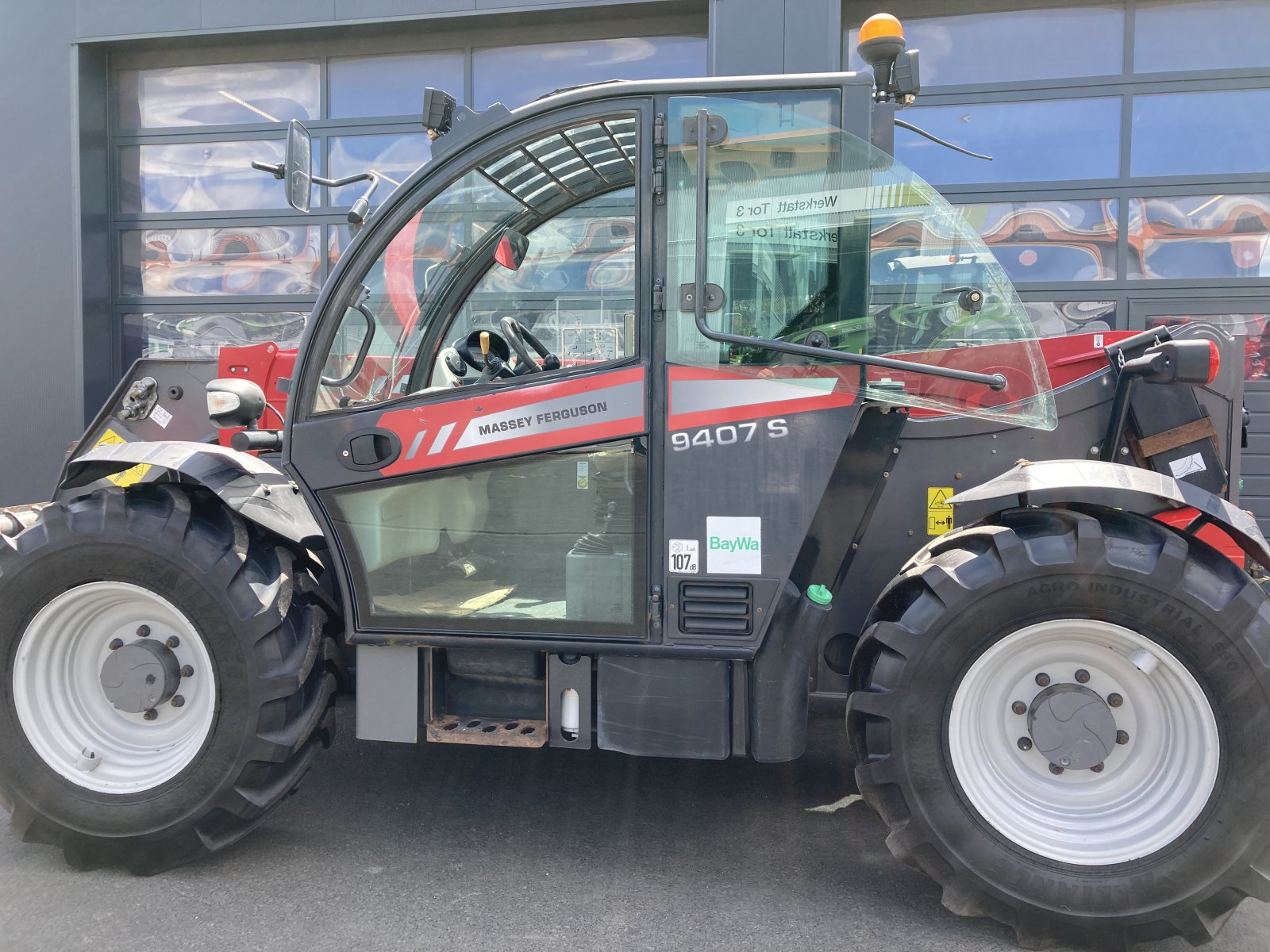 Teleskoplader del tipo Massey Ferguson 9407 S  ( Bobcat ), Gebrauchtmaschine en Wülfershausen an der Saale (Imagen 3)