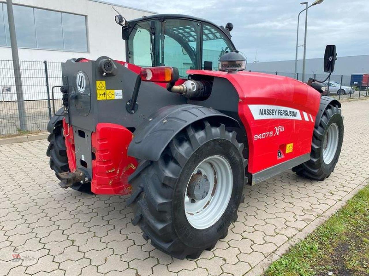 Teleskoplader du type Massey Ferguson 9407 S XTRA / BOBCAT TL470, Gebrauchtmaschine en Oyten (Photo 5)