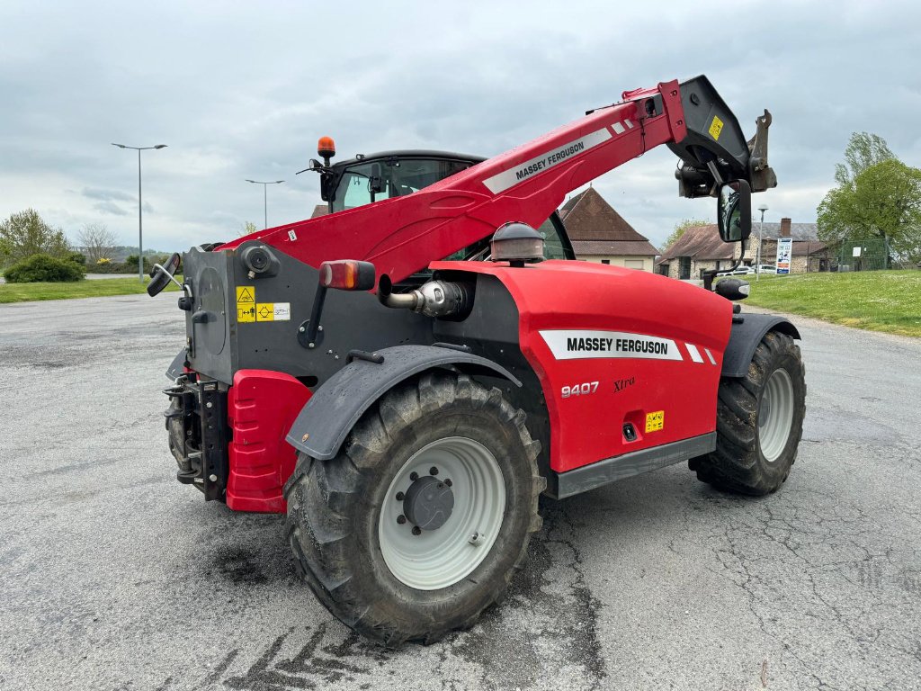 Teleskoplader typu Massey Ferguson 9407 XTRA, Gebrauchtmaschine v PIERRE BUFFIERE (Obrázek 3)