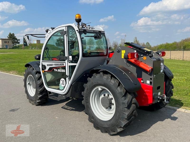 Teleskoplader van het type Massey Ferguson MF TH 6030, Neumaschine in Oederan (Foto 2)