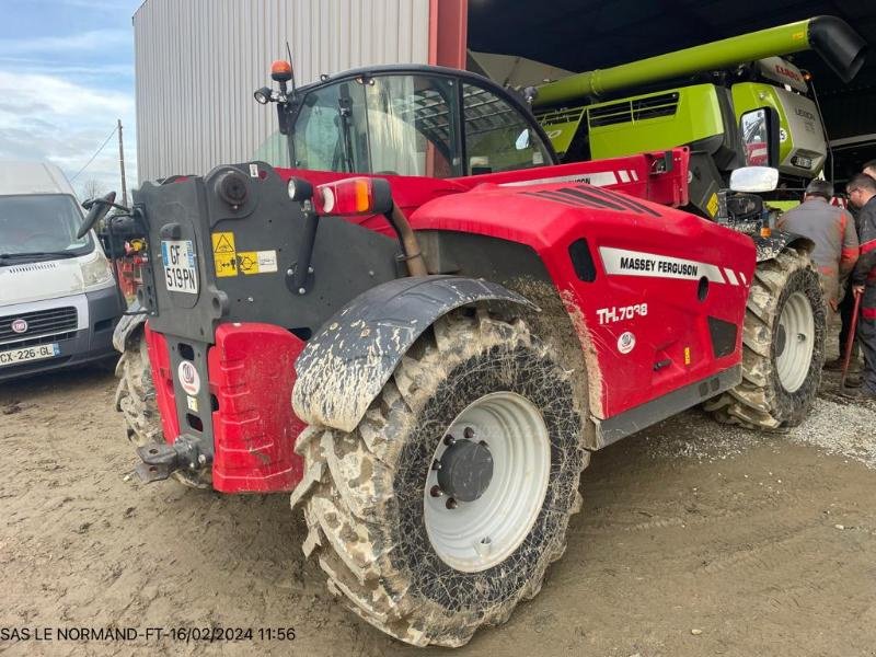 Teleskoplader of the type Massey Ferguson MFTH7038, Gebrauchtmaschine in JOSSELIN (Picture 3)