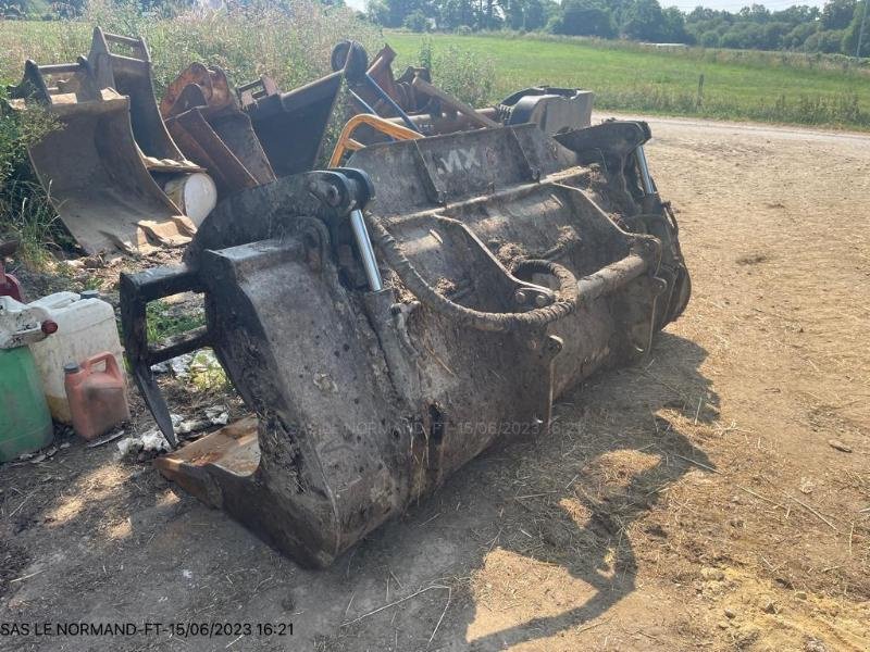 Teleskoplader van het type Massey Ferguson MFTH7038, Gebrauchtmaschine in JOSSELIN (Foto 10)