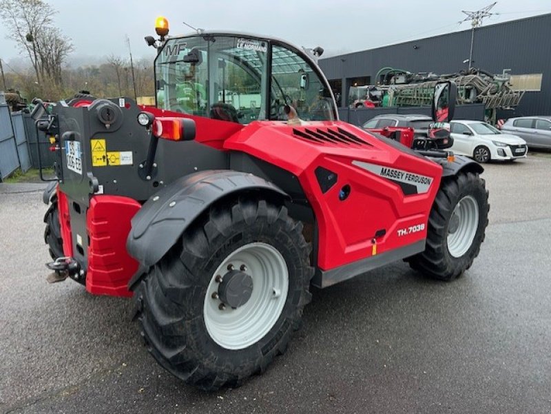 Teleskoplader Türe ait Massey Ferguson MFTH7038, Gebrauchtmaschine içinde JOSSELIN (resim 3)