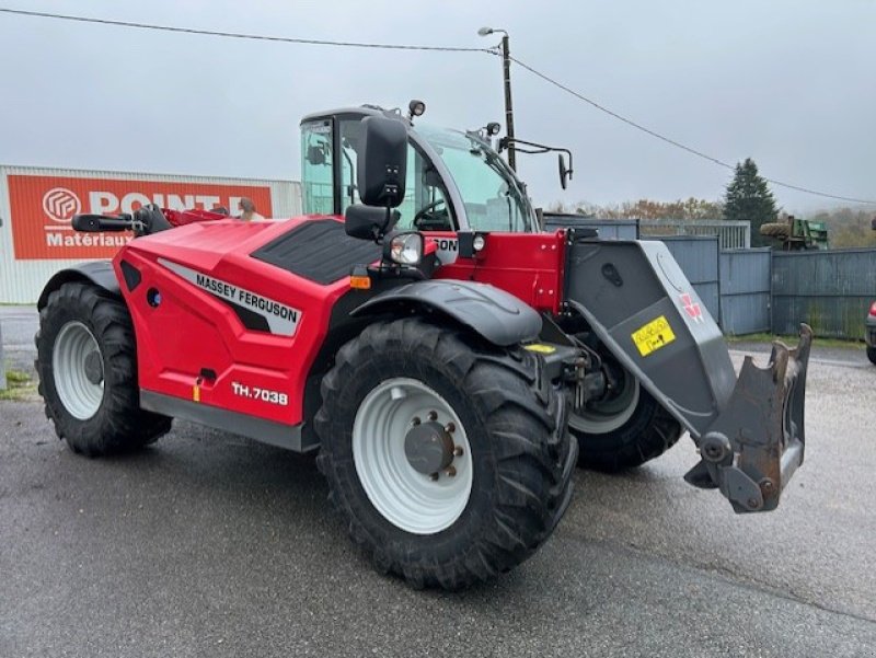 Teleskoplader des Typs Massey Ferguson MFTH7038, Gebrauchtmaschine in JOSSELIN (Bild 2)