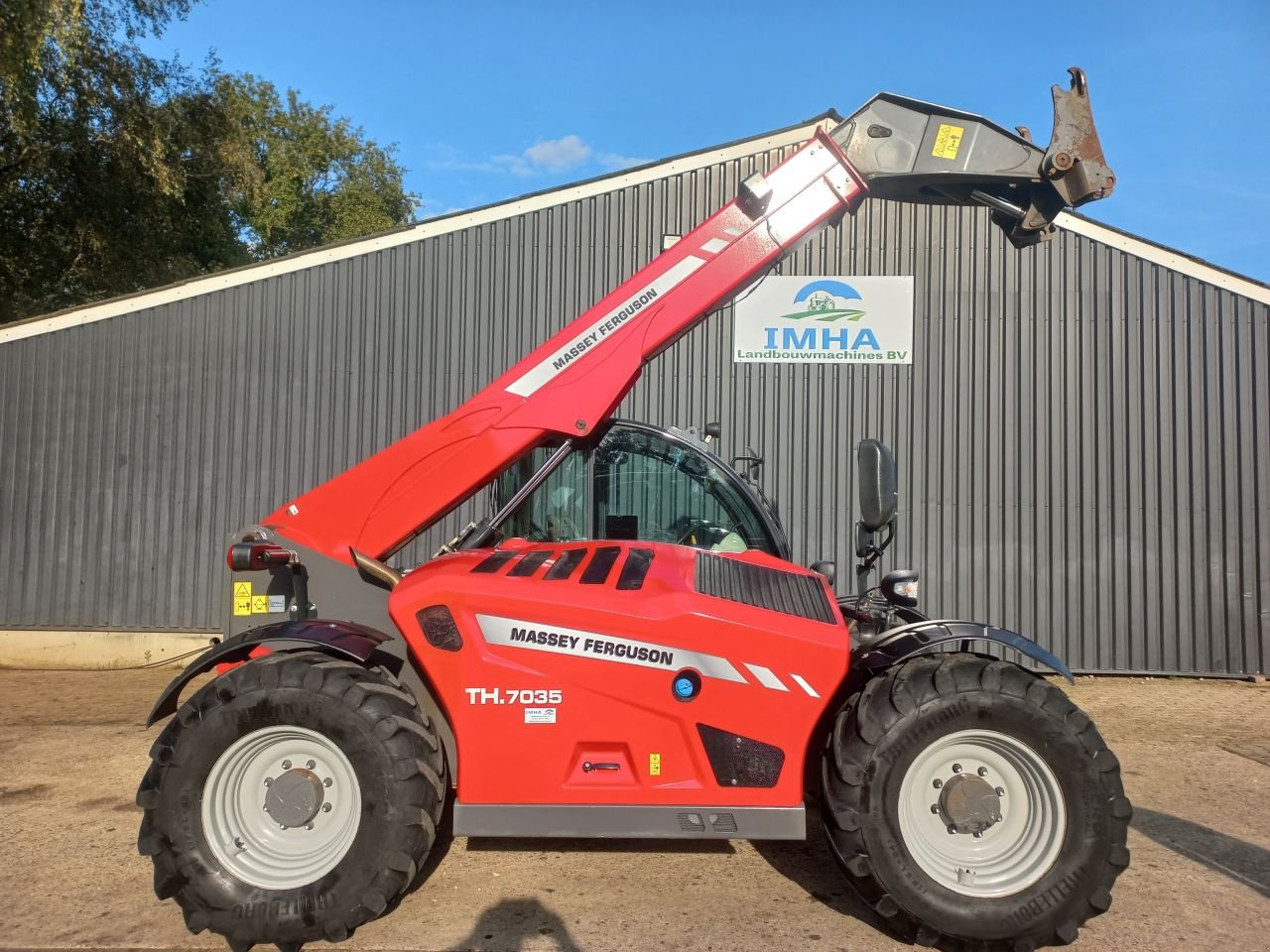 Teleskoplader van het type Massey Ferguson TH 7035, Gebrauchtmaschine in Daarle (Foto 1)