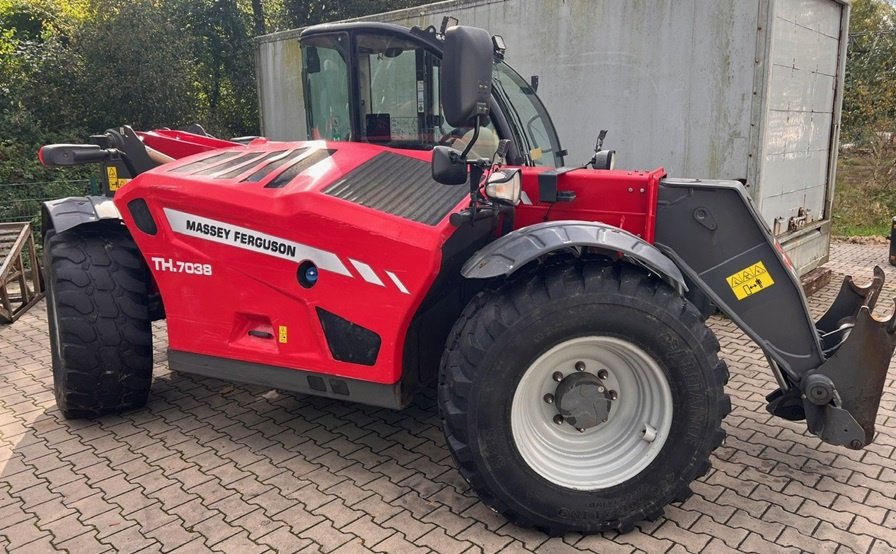 Teleskoplader typu Massey Ferguson TH 7038, Gebrauchtmaschine v Bramsche (Obrázek 3)